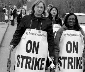 NEIU faculty walk the picket line in 2004