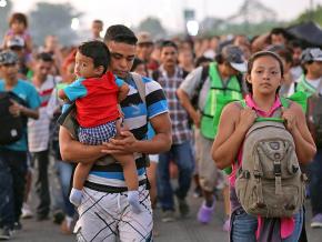 Central American refugees continue their journey across Mexico
